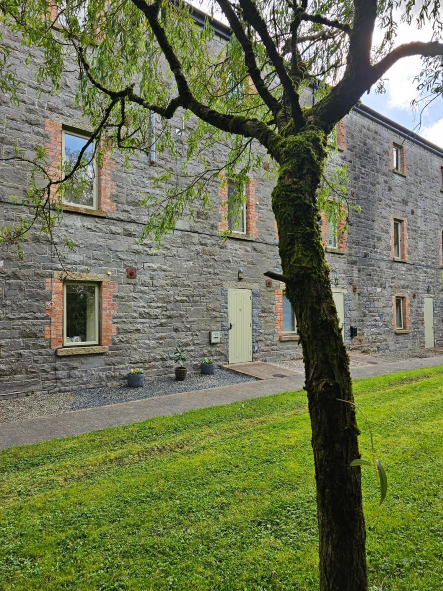Апартаменты The Koze County Leitrim Экстерьер фото